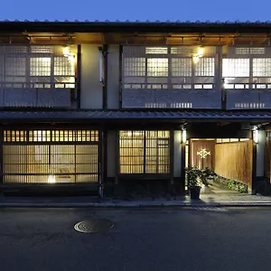 Ryokan Izuyasu Traditional Serving Cuisine, Kyoto