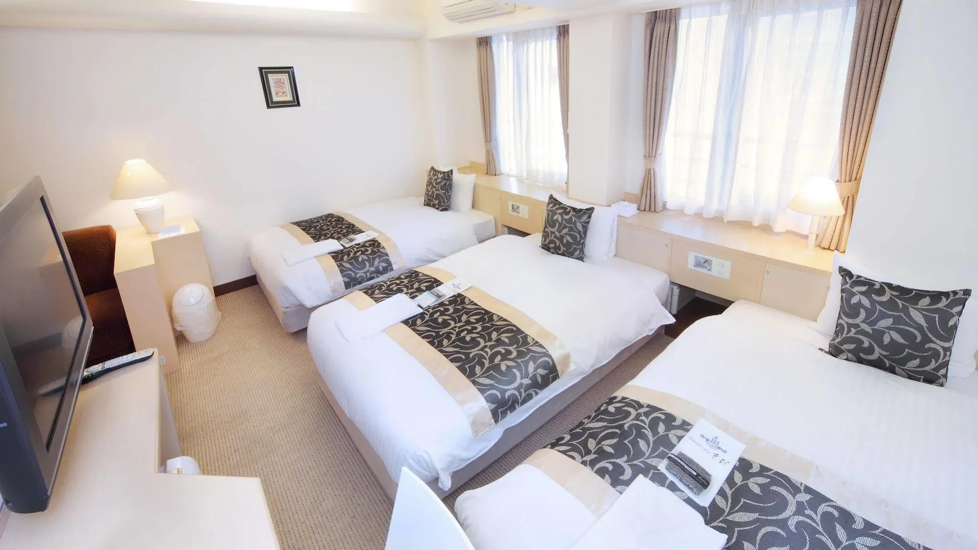 Hotel Chatelet Inn Киото